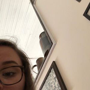 Meet your Posher, Alina